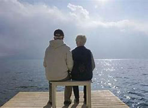 ʧ����ͥ��Ů�Ծ����˻����������Թ�Ӥ����